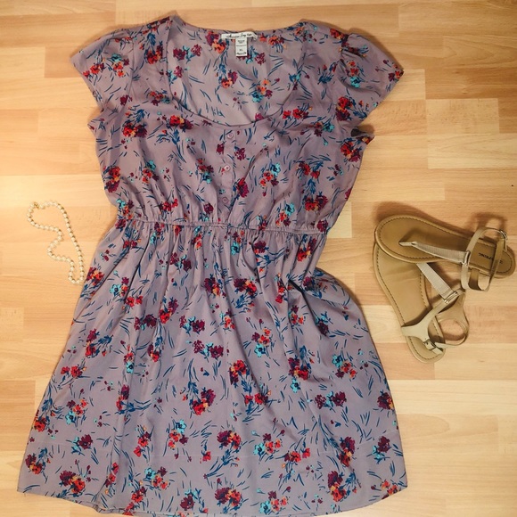 American Rag Dresses & Skirts - Floral Lilac Dress by American Rag w. Pockets